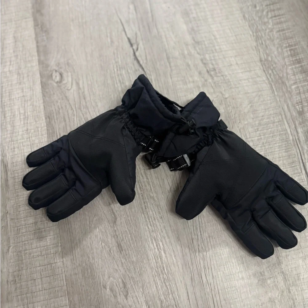 All in Motion Black Winter Gloves with Reflective Stripes